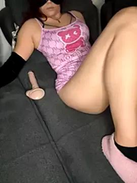 Cute Teengirlmiaa wants you to fuck her body now Teengirlmiaa from StripChat