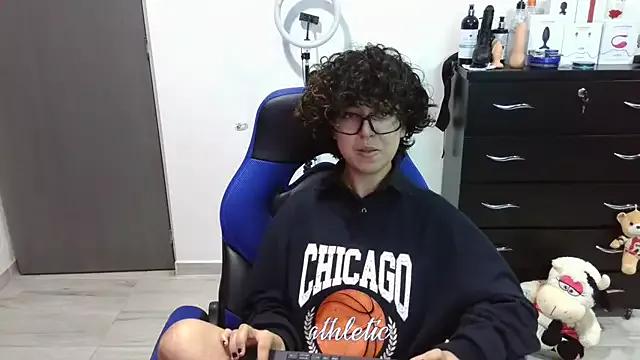 Discover StripChat's Thomascooper7 thomascooper7 from StripChat