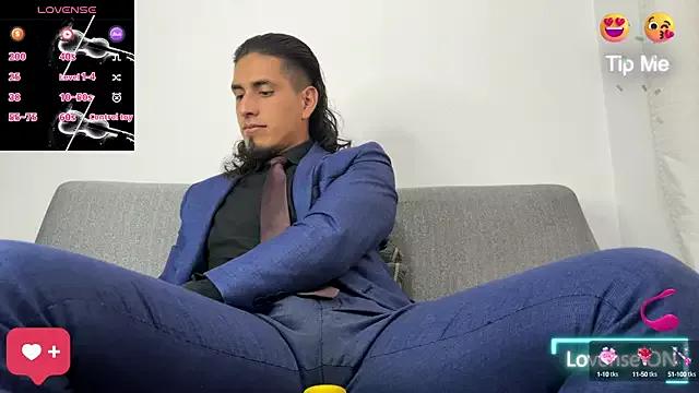 Cute Tom_blunt96 wants you to fuck his body now Tom_blunt96 from StripChat