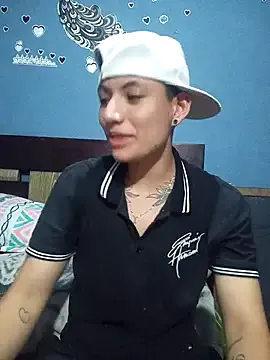 Tomboy_owen — Open ass+ zoom