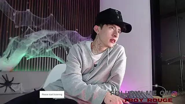 Try 23 years old troy_rouge from StripChat troy_rouge from StripChat