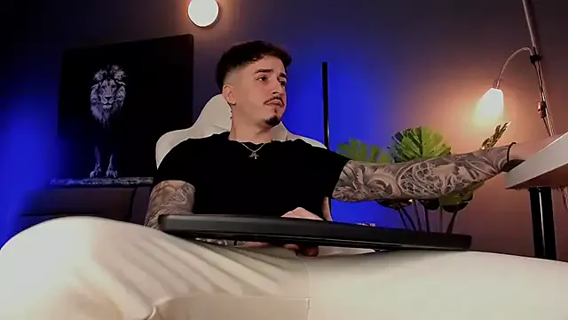 uptomatty — Party! #master #findom #feet #leathe