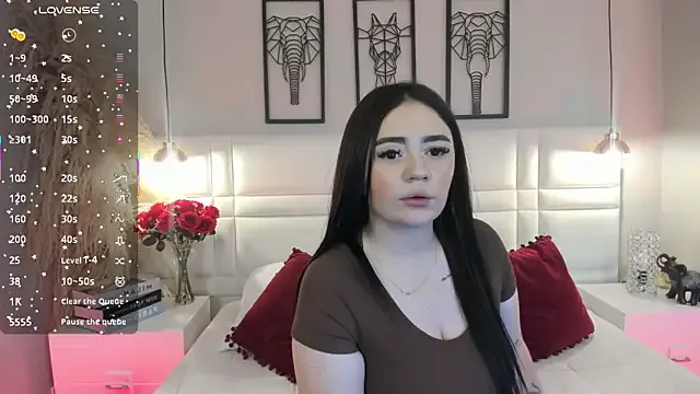 Valeria_carter — Spit in my boobs 