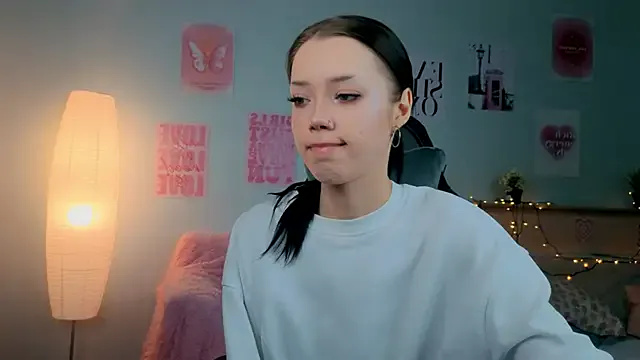 StripChat Vexnexe is Private Vexnexe — play with hair