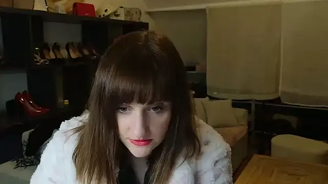 Victoiire — topless 3 min