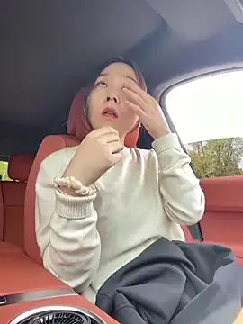 Discover hot camwhore XinmengAZ xinmengAZ from StripChat