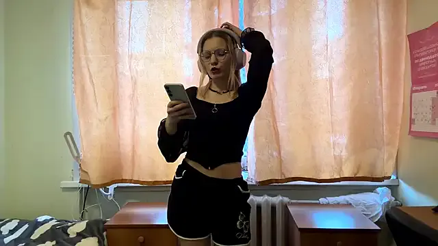 xlo_lax — slap my ass