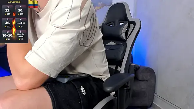 Yeiko_Romero_ — FOUNTAIN OF CUM :fire::wanker::devil: