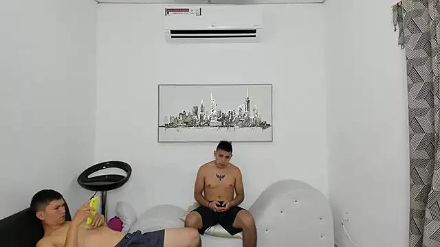 YouBratty2 from StripChat