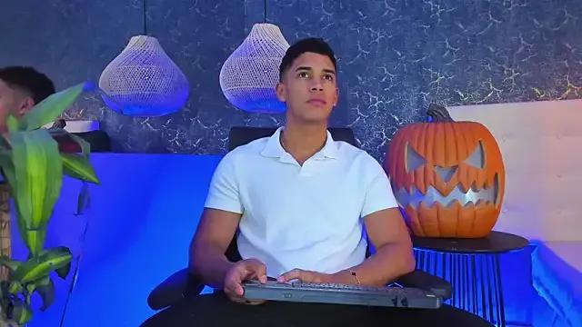 Zayne_cross from StripChat