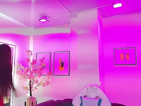 StripChat Zoe_swan is Freechat Zoe_swan — Panty off +5 spanks