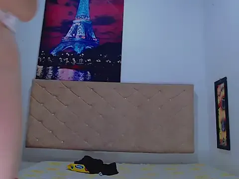 zoecyrus1 —  SPANK HARDER ASS X10 